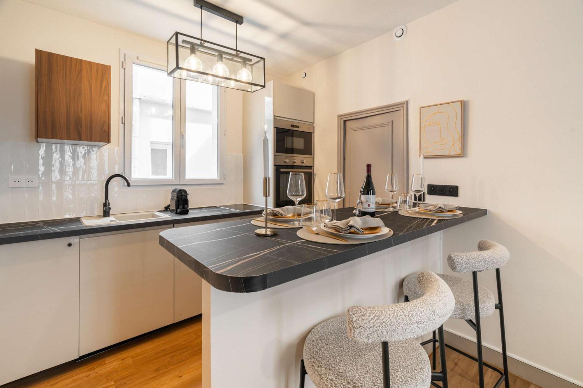 Family Apartment In ปารีส ภายนอก รูปภาพ