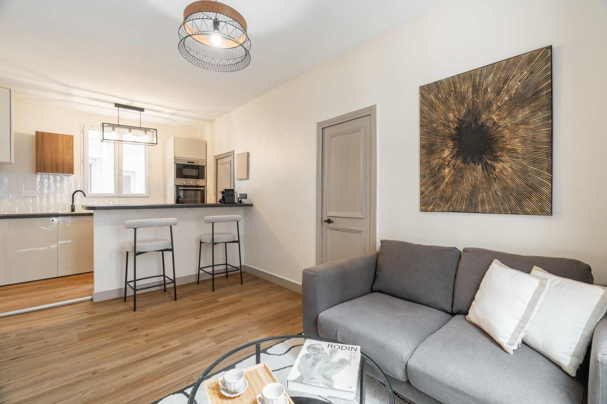Family Apartment In ปารีส ภายนอก รูปภาพ